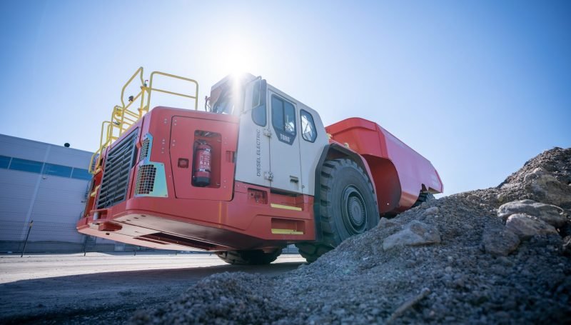 Sandvik-diesel-electric-demonstrator-2-scaled